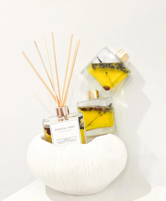 Coastal Town Candles - Reed Diffuser